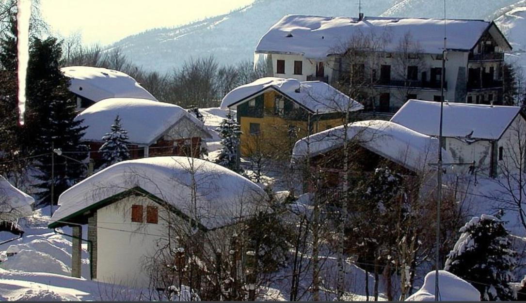White Appartament Bagnolo Piemonte Ngoại thất bức ảnh