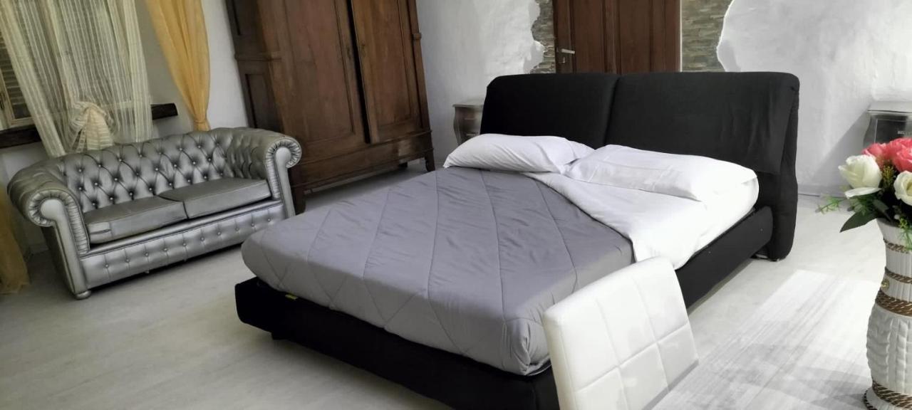 White Appartament Bagnolo Piemonte Ngoại thất bức ảnh